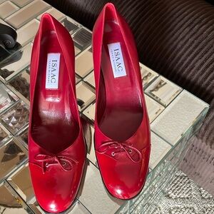 Isaac Mizrahi red leather and patent leather tip shoe
